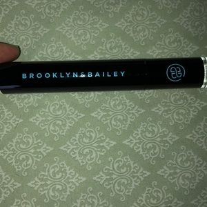 Lash Next Door Mascara